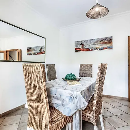 Norcas Grande Willa *